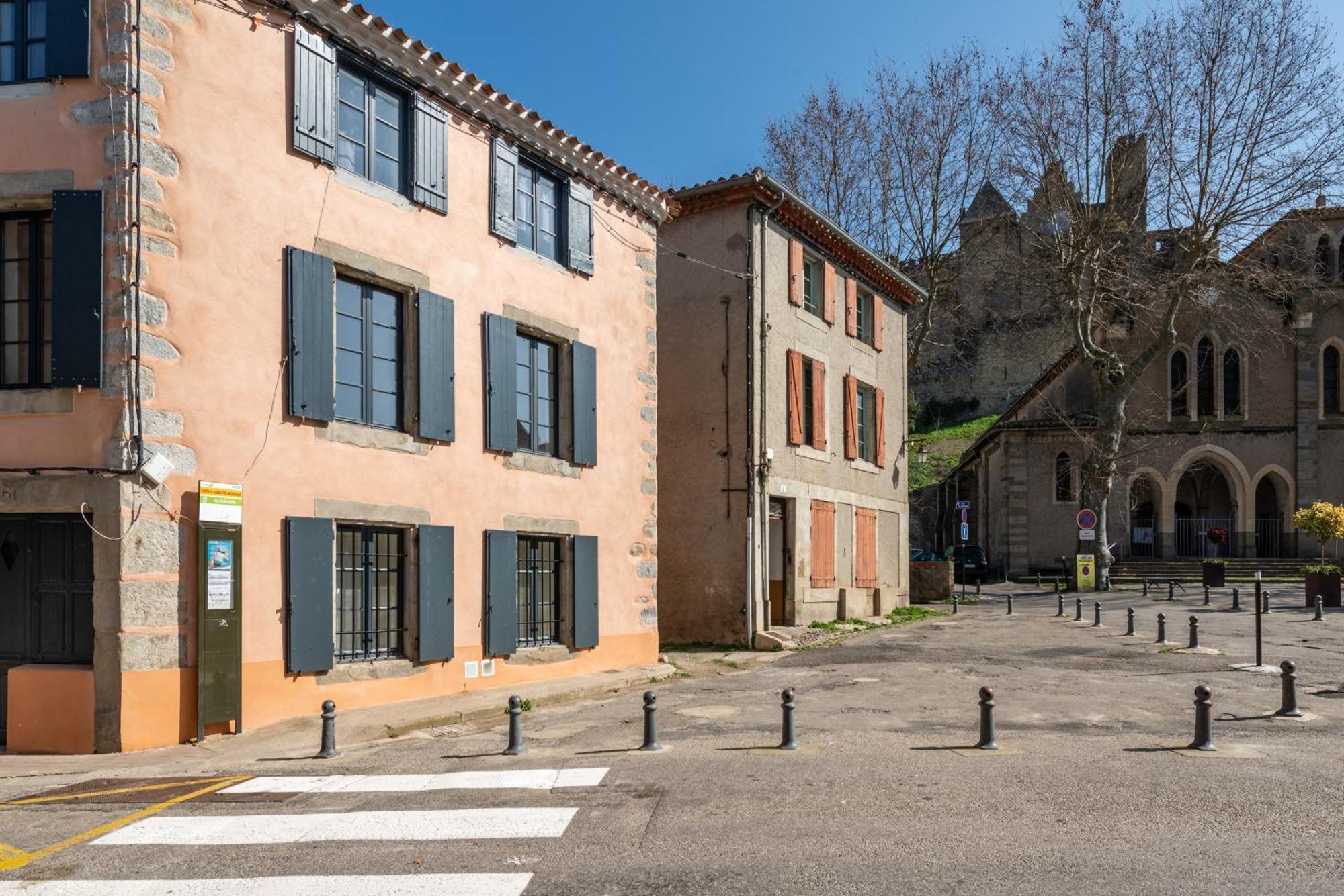 Les Gites De Laure - L'Or Vert, Appartement Avec Vue Sur Le Chateau, Parking Prive, Climatisation, Netflix, A 160 M De La Cite Medievale Carcassonne Exterior photo
