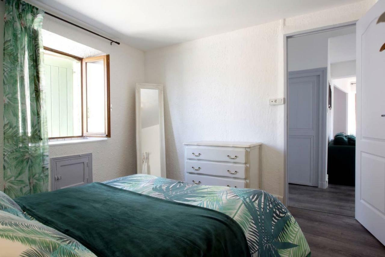 Les Gites De Laure - L'Or Vert, Appartement Avec Vue Sur Le Chateau, Parking Prive, Climatisation, Netflix, A 160 M De La Cite Medievale Carcassonne Exterior photo